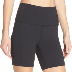 Zella Live in high waist pocket bike shorts in black